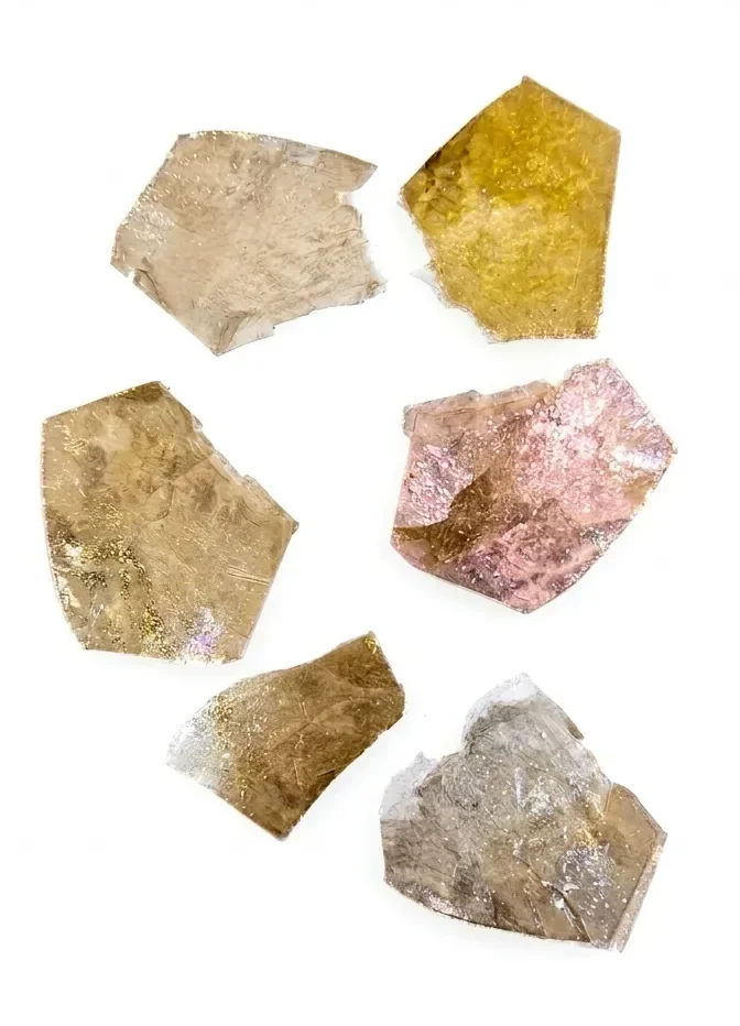 High Quality Mica Thins with irregular geometric shapes.